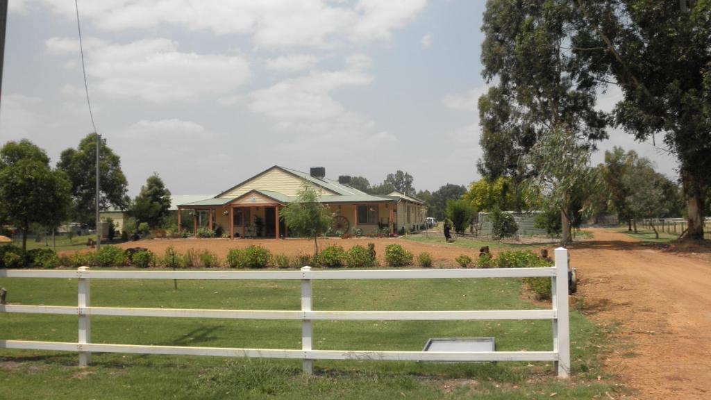 Muchea Enderslie House Bed & Breakfast מראה חיצוני תמונה